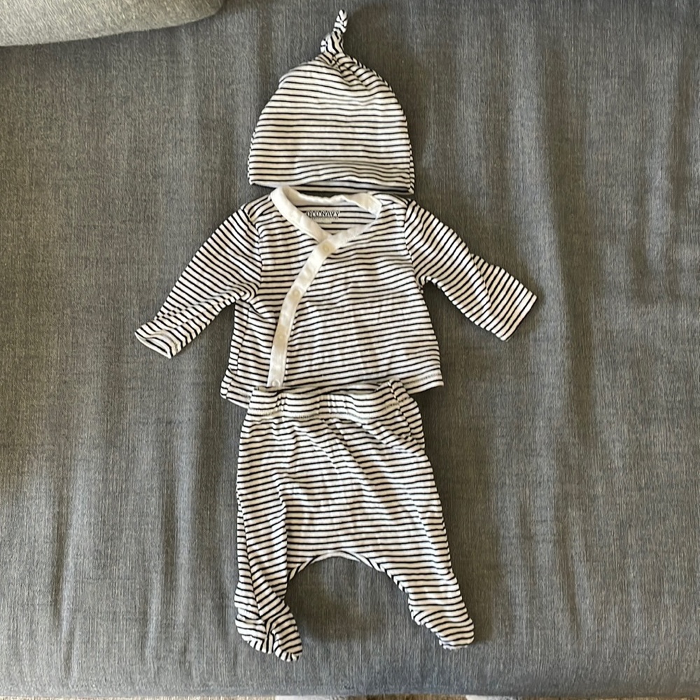Old Navy newborn striped set and hat